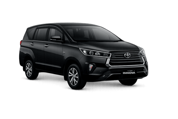 Toyota Innova Reborn hitam untuk layanan sewa mobil Bandung dengan driver profesional dari Traveego Bandung Rent Car