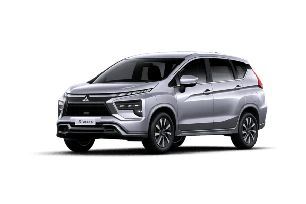 Mitsubishi Xpander putih untuk layanan sewa mobil Bandung dengan driver profesional dari Traveego Bandung Rent Car